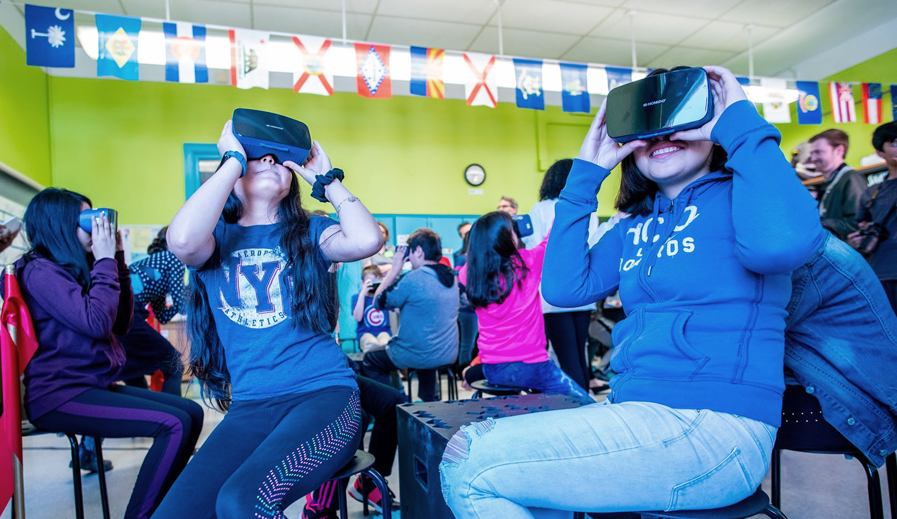 Adam (Wiz) Wisniewski donates a Virtual Reality Learning Lab at Daniel Boone Elementary